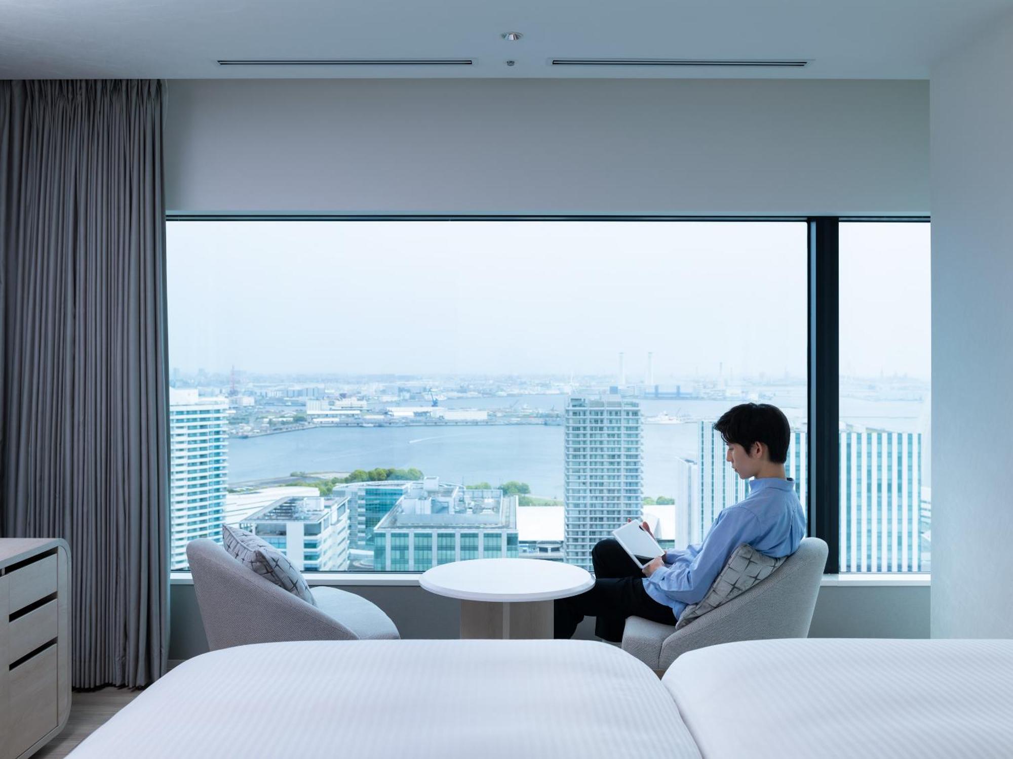 Mitsui Garden Hotel Yokohama Minatomirai Premier 외부 사진 A guest room at the hotel